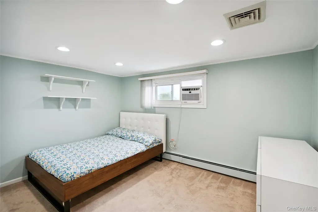 11 Sunrise Street Plainview NY 11803