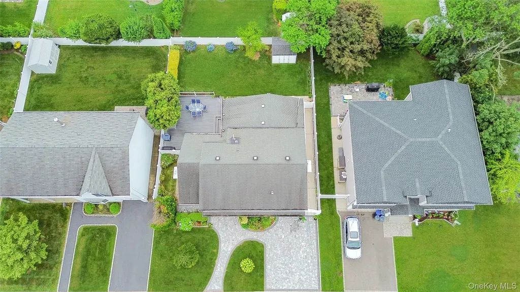 11 Sunrise Street Plainview NY 11803