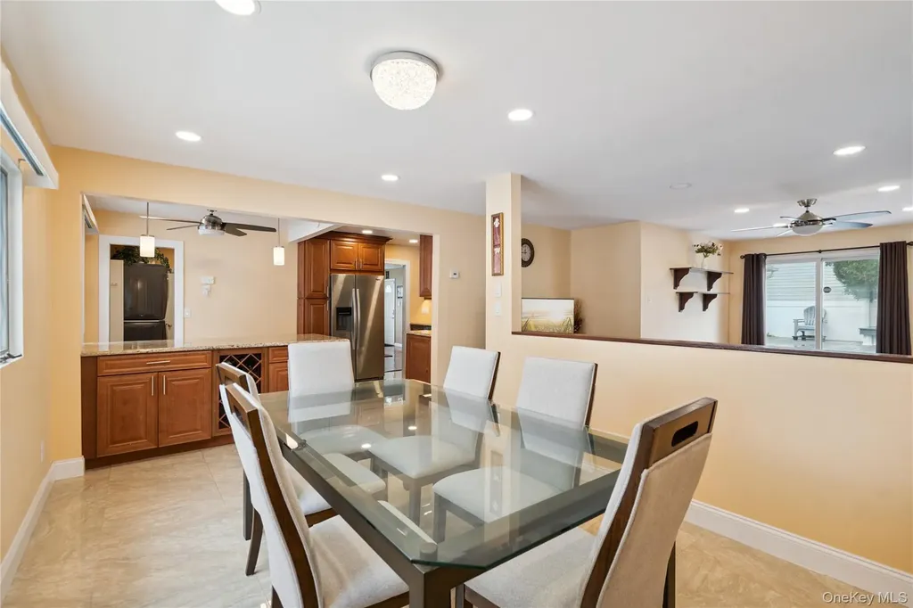 11 Sunrise Street Plainview NY 11803