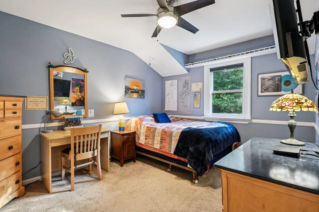 11 Kim Avenue Smithtown NY 11787