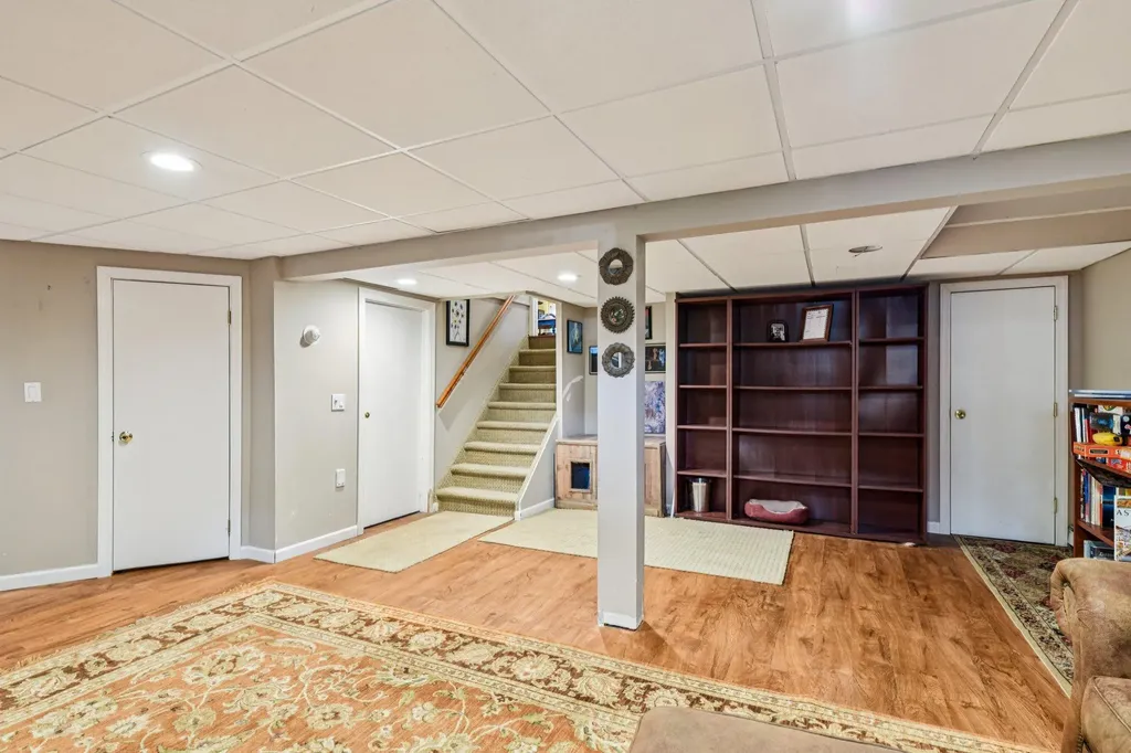 11 Kim Avenue Smithtown NY 11787