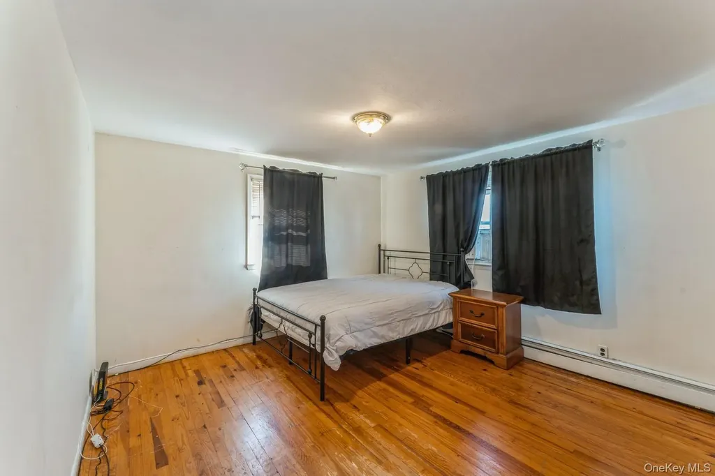 220 Elzey Avenue Elmont NY 11003