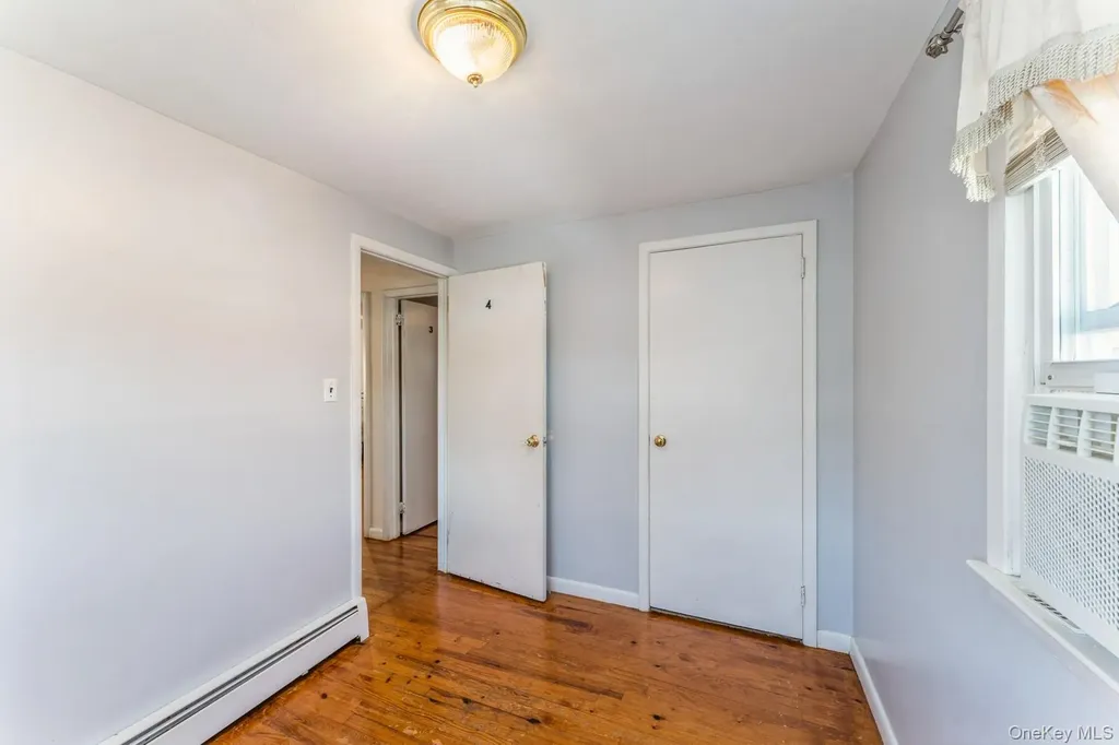220 Elzey Avenue Elmont NY 11003