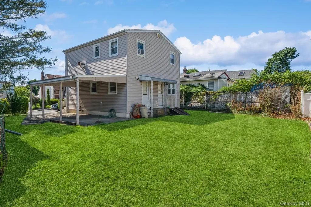 220 Elzey Avenue Elmont NY 11003