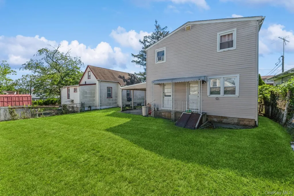 220 Elzey Avenue Elmont NY 11003