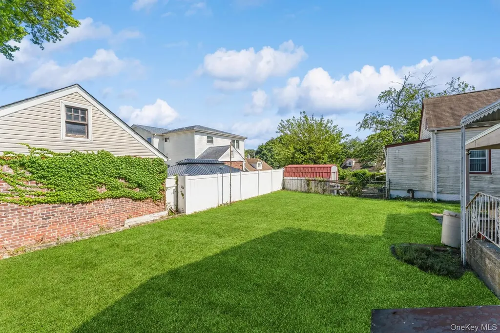 220 Elzey Avenue Elmont NY 11003