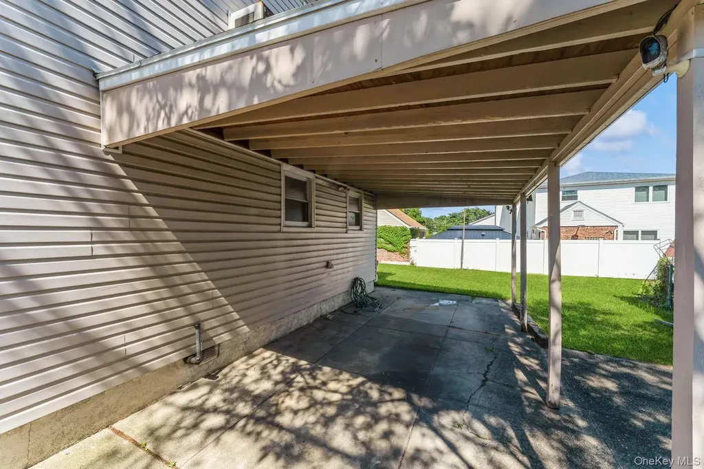 220 Elzey Avenue Elmont NY 11003