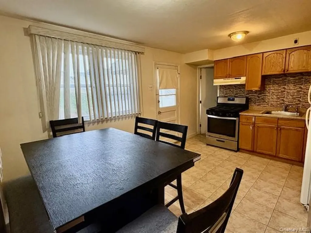 220 Elzey Avenue Elmont NY 11003