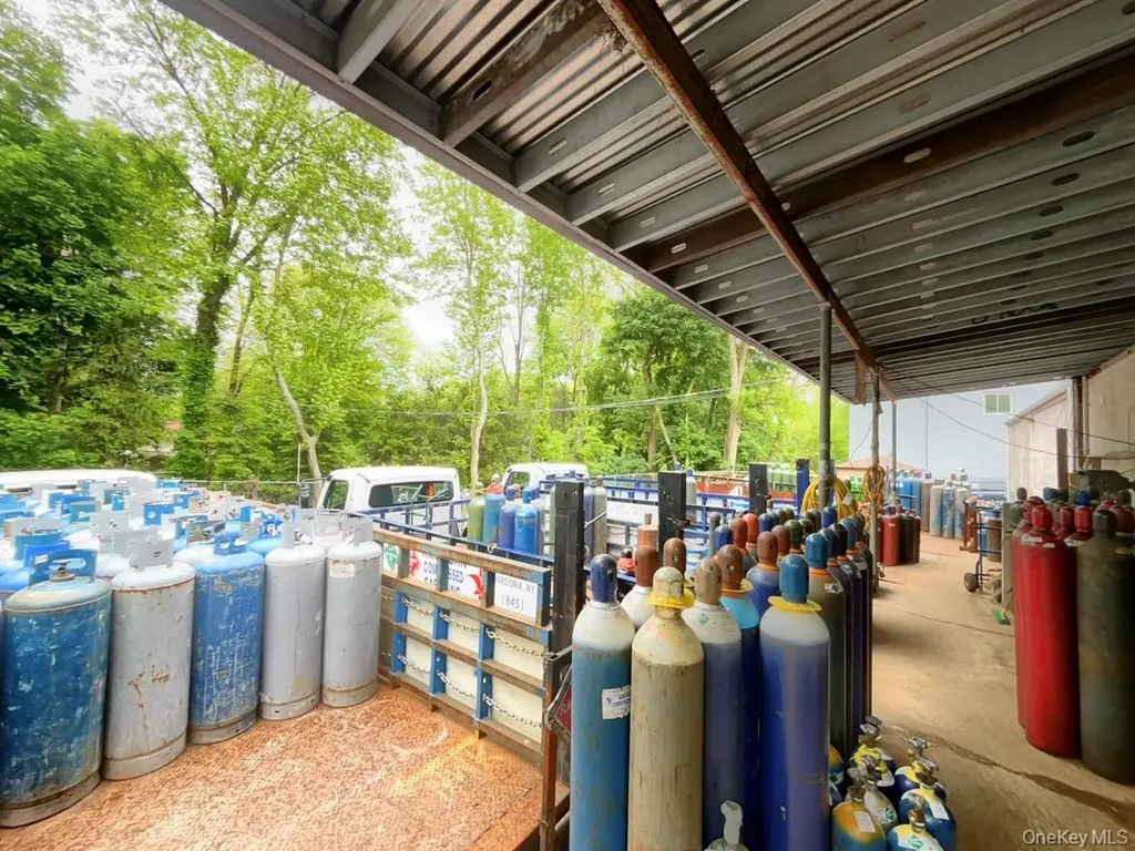 316 Route 304 Bardonia NY 10954
