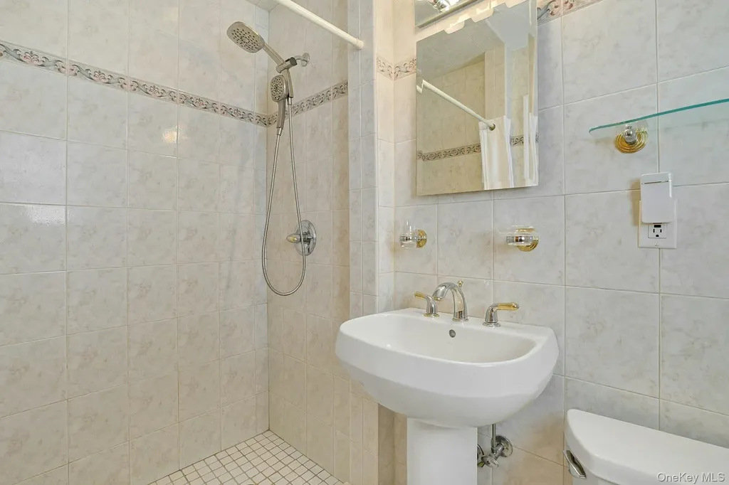 149 Longvue Terrace Yonkers NY 10710
