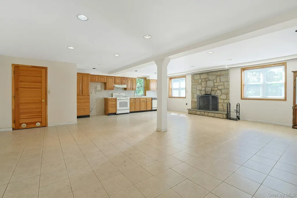 149 Longvue Terrace Yonkers NY 10710