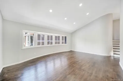 3058 Susan Road Bellmore NY 11710