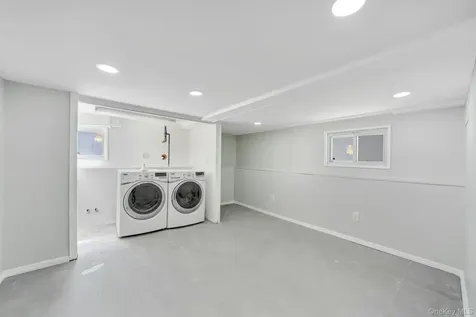 3058 Susan Road Bellmore NY 11710