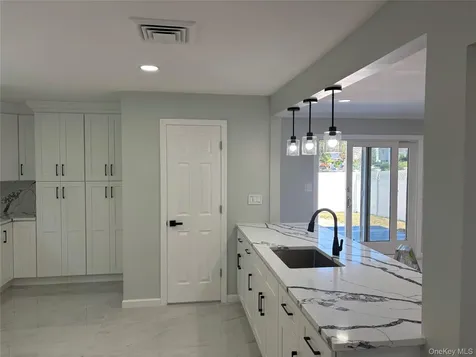 3058 Susan Road Bellmore NY 11710