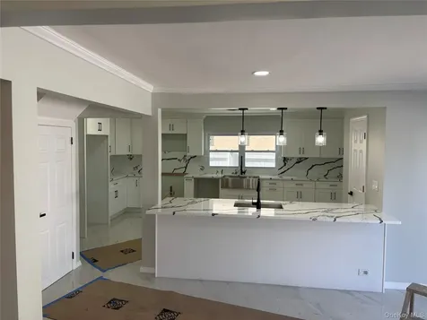 3058 Susan Road Bellmore NY 11710