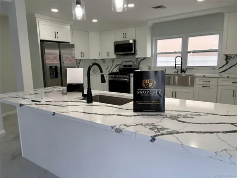 3058 Susan Road Bellmore NY 11710