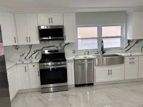 3058 Susan Road Bellmore NY 11710