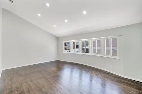 3058 Susan Road Bellmore NY 11710