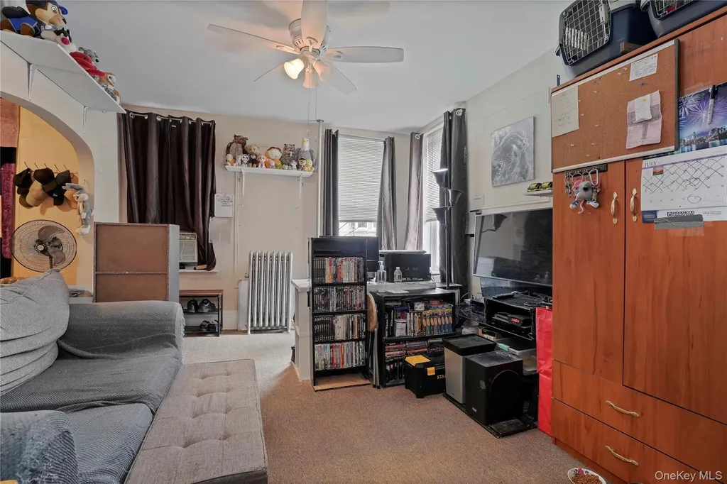 6046 Putnam Avenue Ridgewood NY 11385