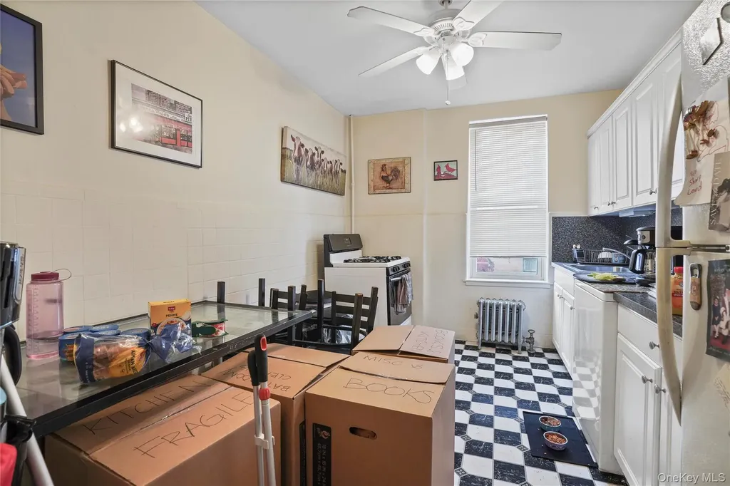 6046 Putnam Avenue Ridgewood NY 11385