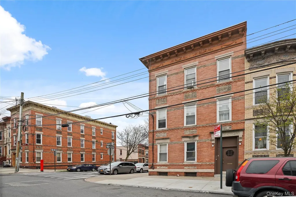 6046 Putnam Avenue Ridgewood NY 11385