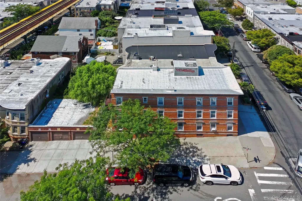 6046 Putnam Avenue Ridgewood NY 11385