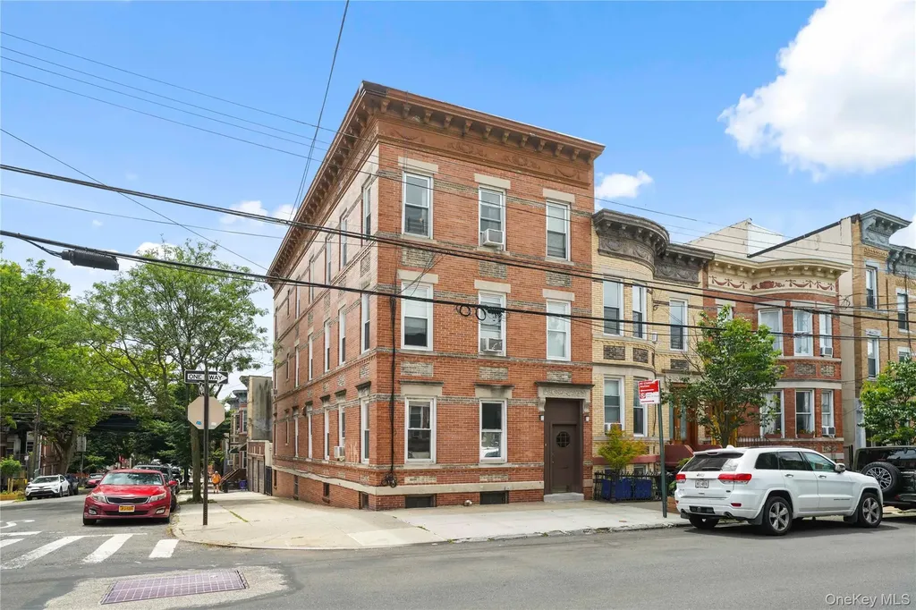 6046 Putnam Avenue Ridgewood NY 11385