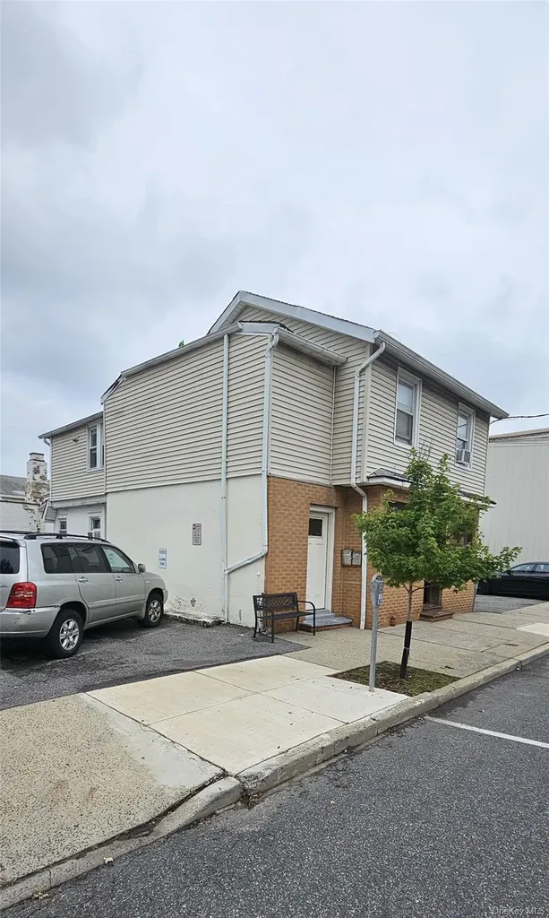 421 Fifth Avenue Pelham NY 10803