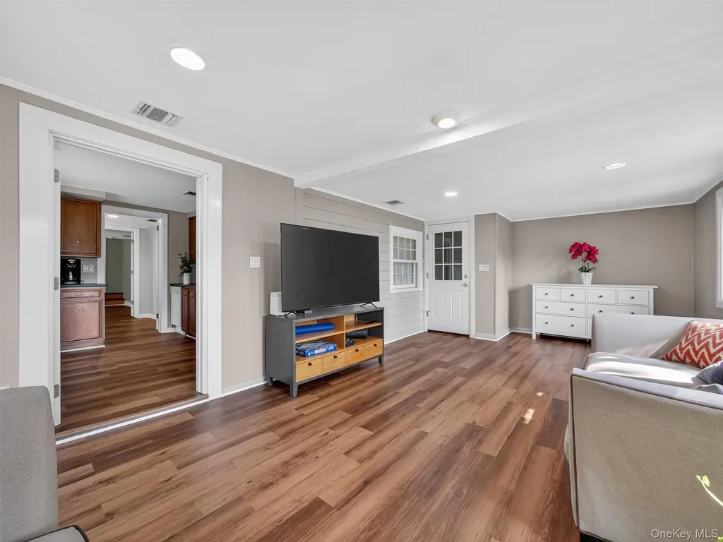 519 Haverstraw Road Suffern NY 10901