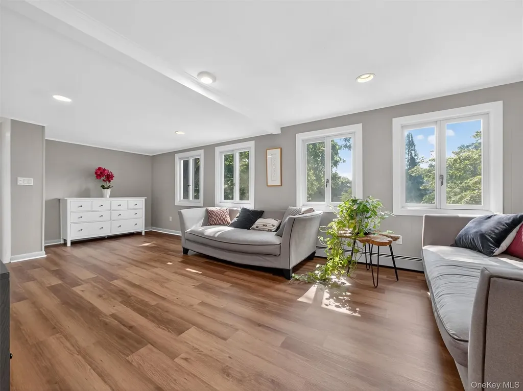 519 Haverstraw Road Suffern NY 10901