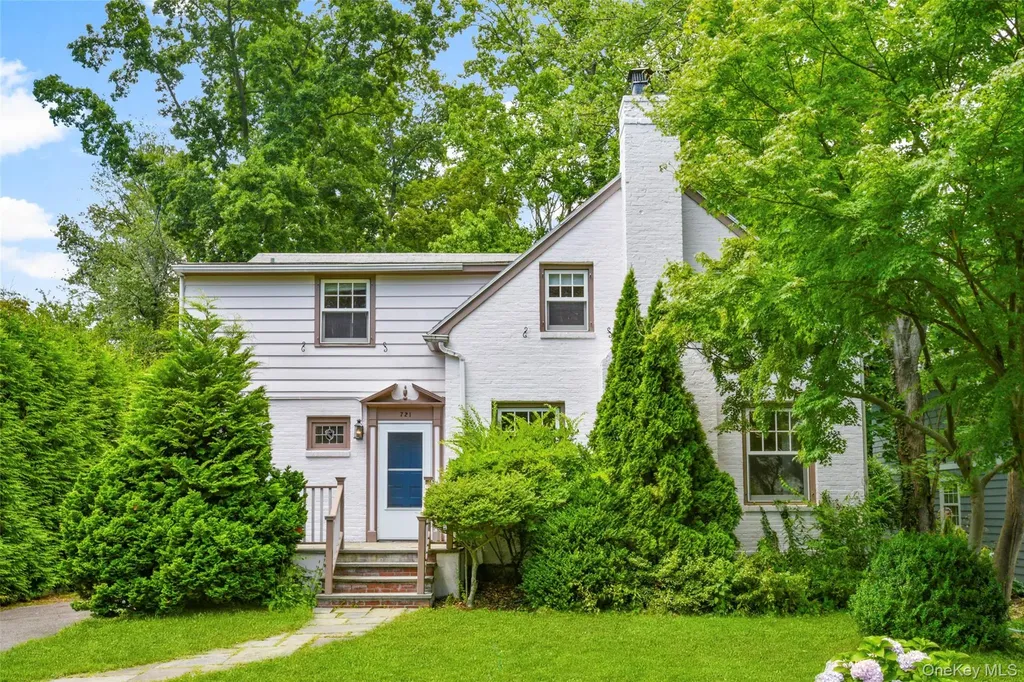 721 Forest Avenue Mamaroneck NY 10543