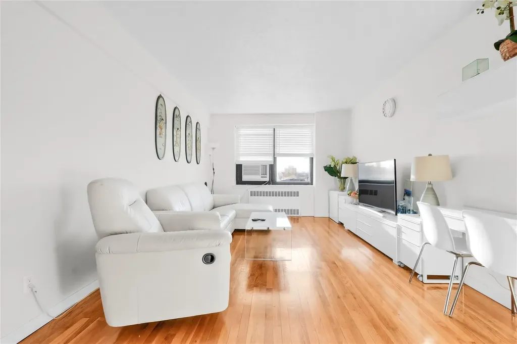 139-09 28th Road Flushing NY 11354