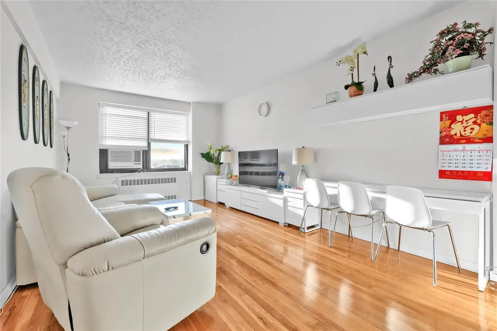 139-09 28th Road Flushing NY 11354