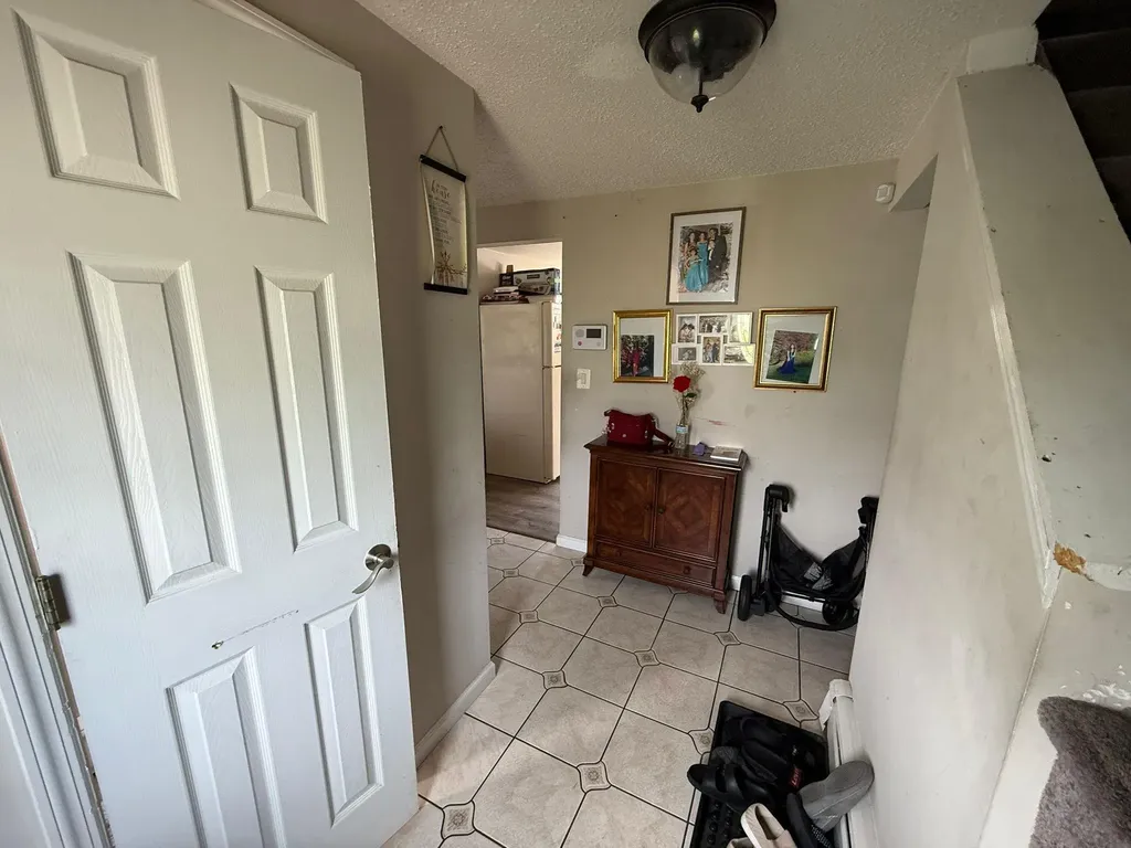 21 Eagle Street Selden NY 11784