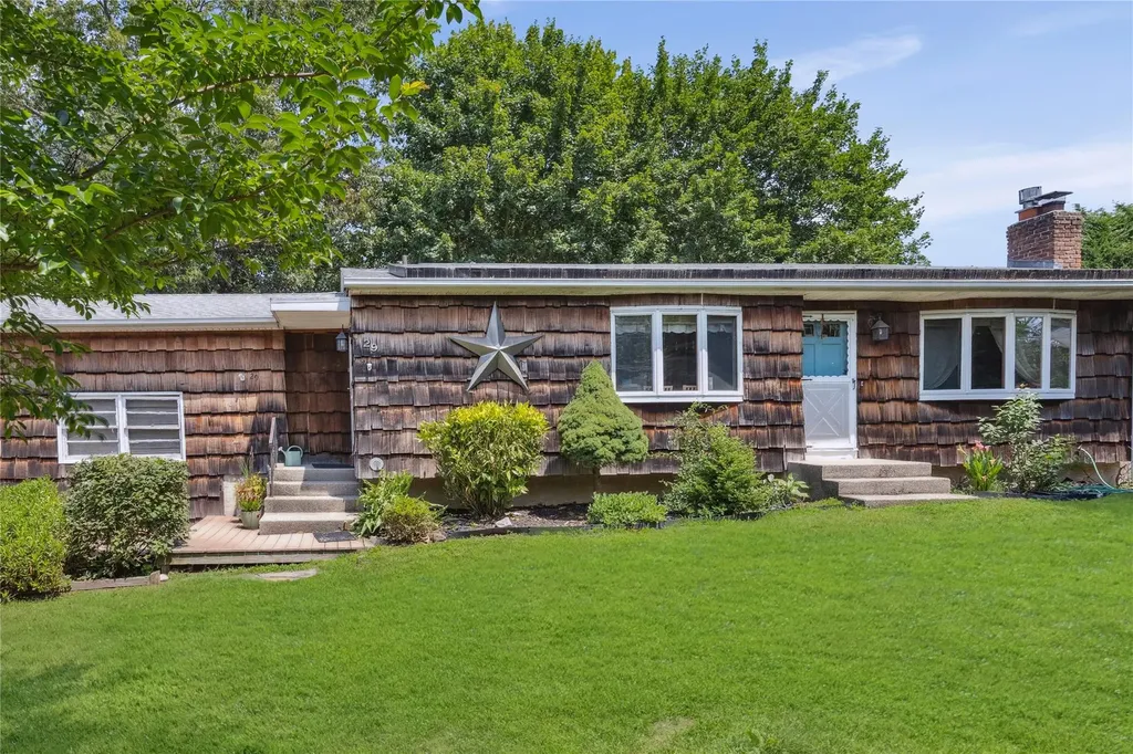 29 King Road Rocky Point NY 11778