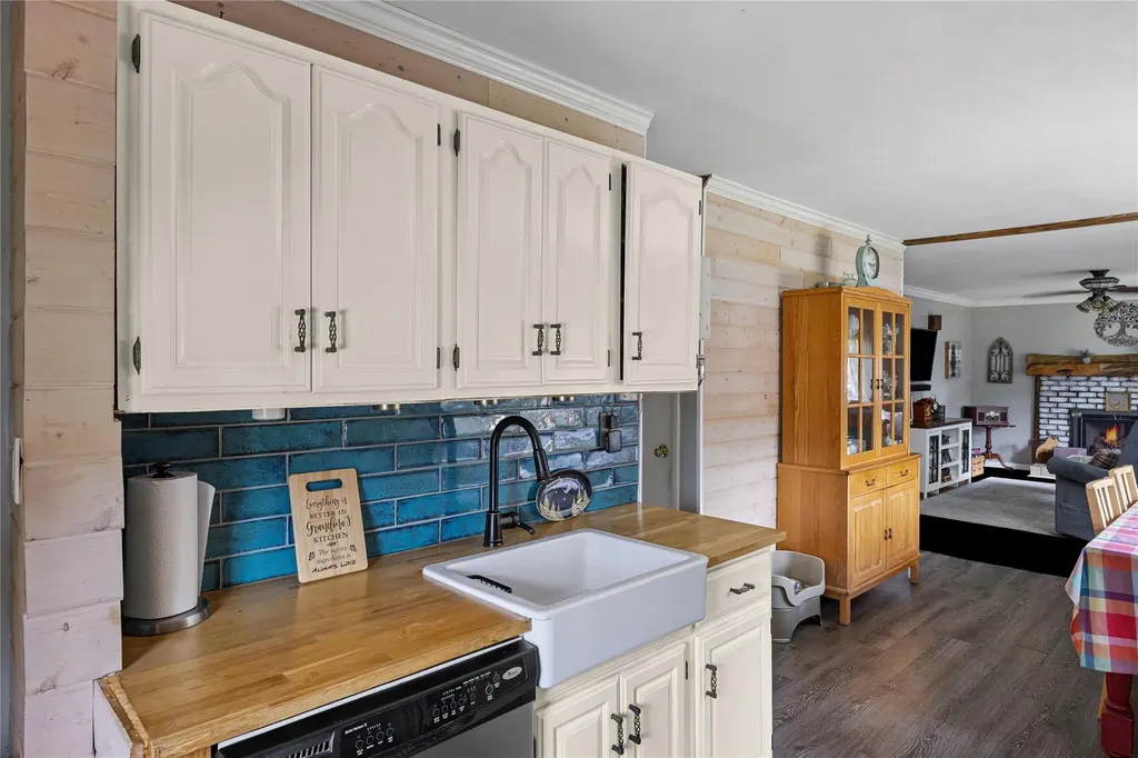 29 King Road Rocky Point NY 11778