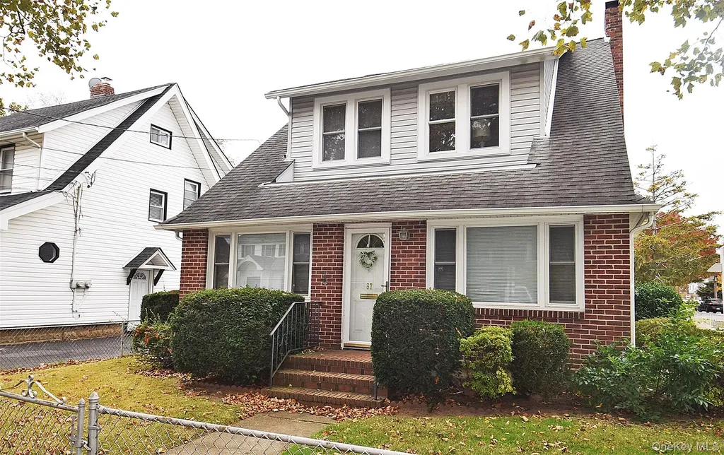 57 Nieman Avenue Lynbrook NY 11563