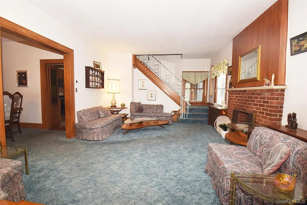 57 Nieman Avenue Lynbrook NY 11563