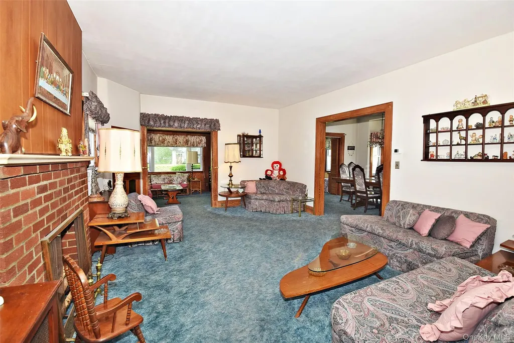 57 Nieman Avenue Lynbrook NY 11563