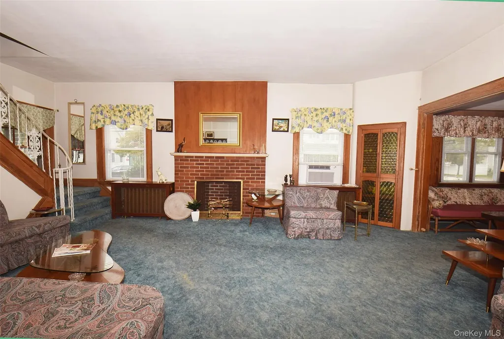 57 Nieman Avenue Lynbrook NY 11563