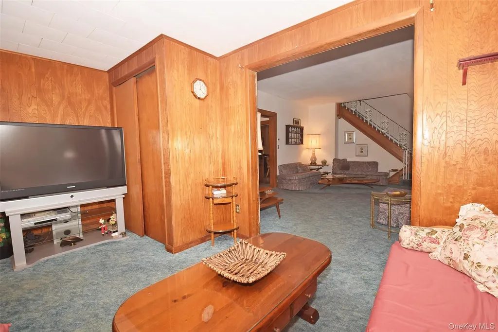 57 Nieman Avenue Lynbrook NY 11563