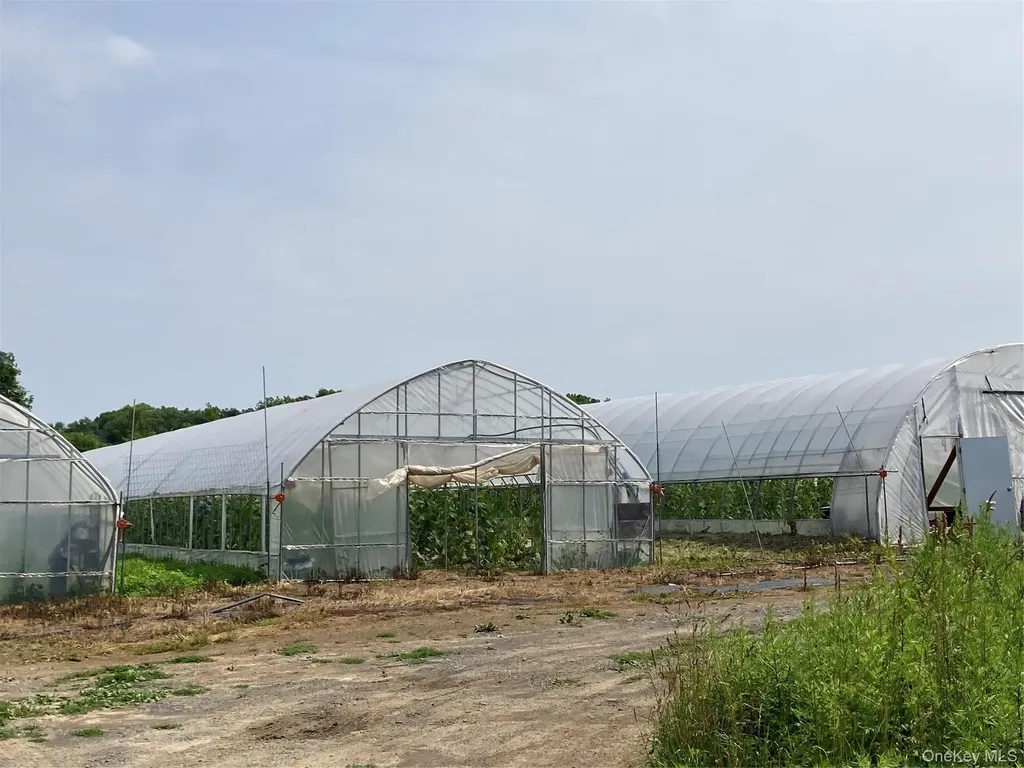 2660 State Route 208 Montgomery NY 12586