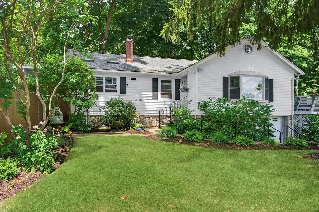 20 Mountain View Road Putnam Valley NY 10579
