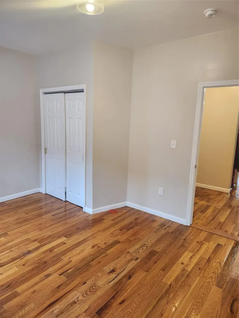 3552 Willett Avenue Bronx NY 10467
