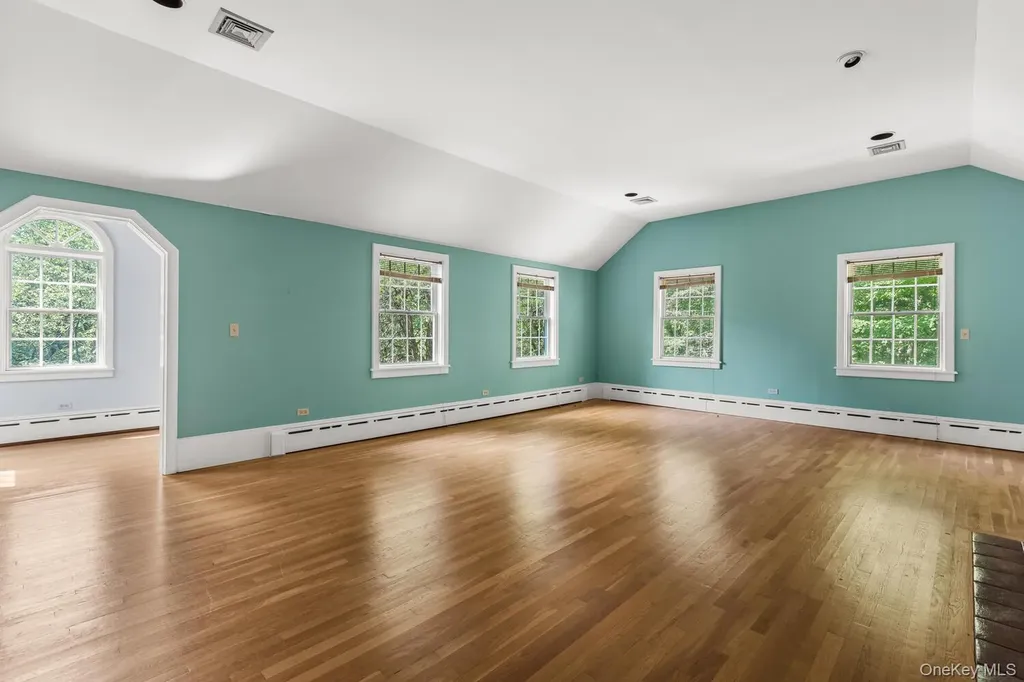 81 Glendale Road Ossining NY 10562