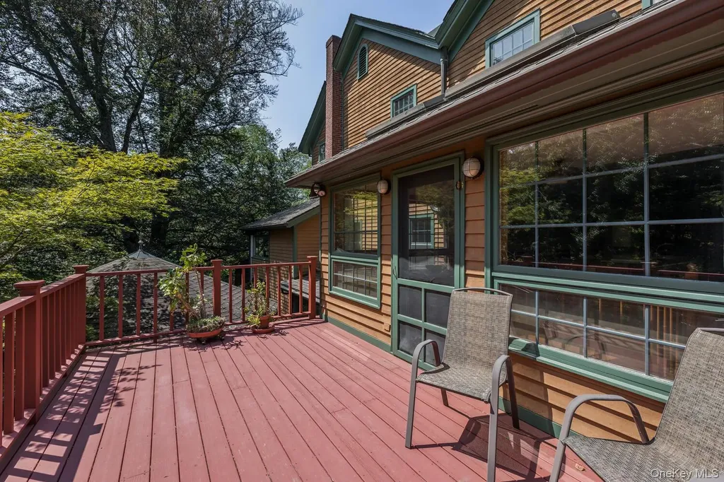 81 Glendale Road Ossining NY 10562