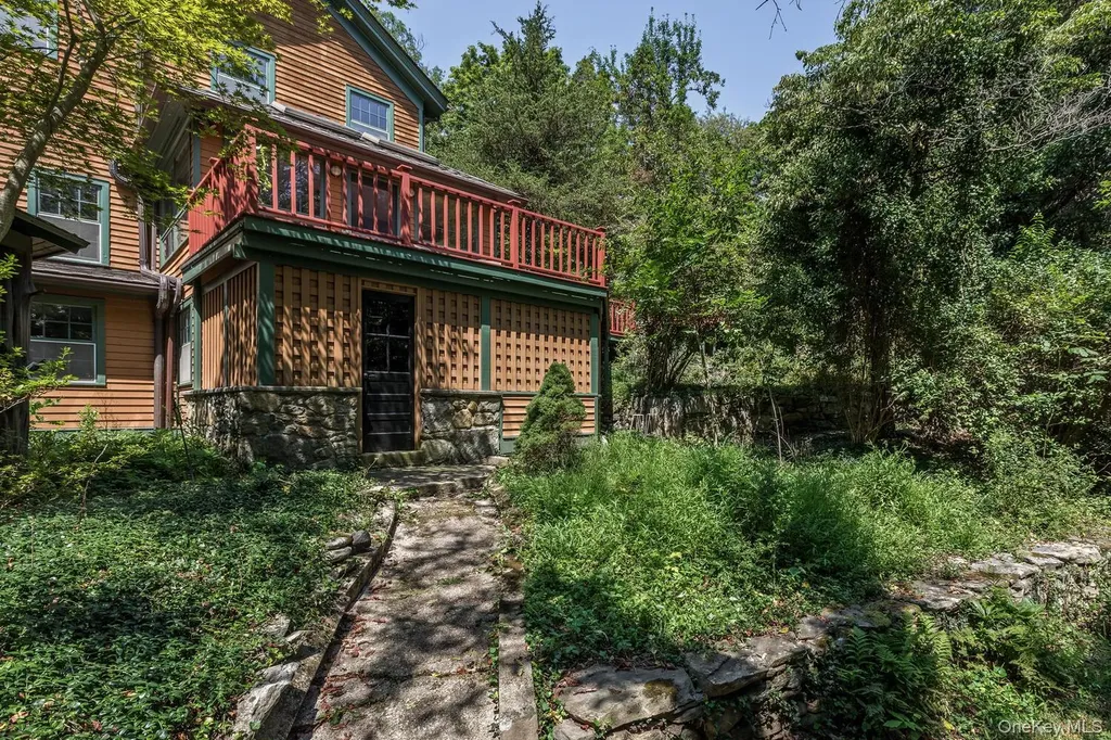 81 Glendale Road Ossining NY 10562