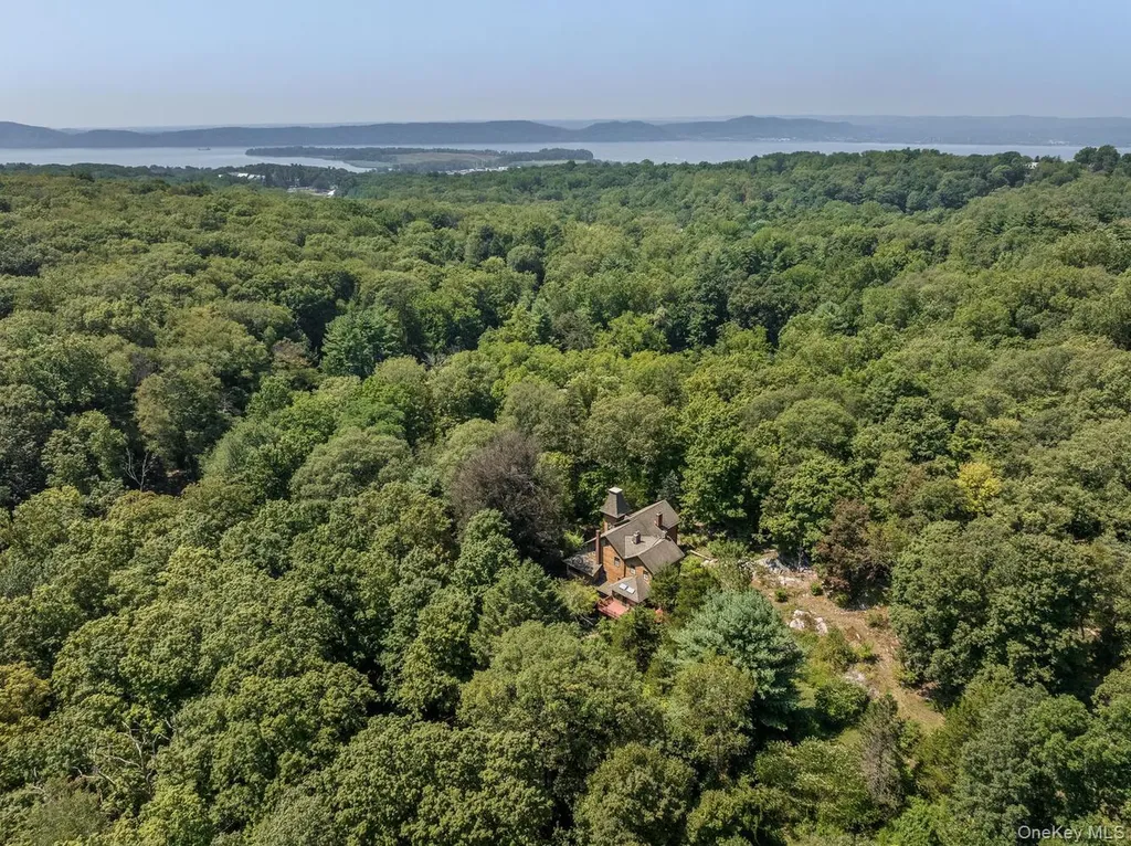 81 Glendale Road Ossining NY 10562