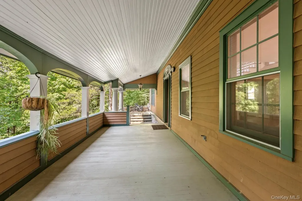 81 Glendale Road Ossining NY 10562