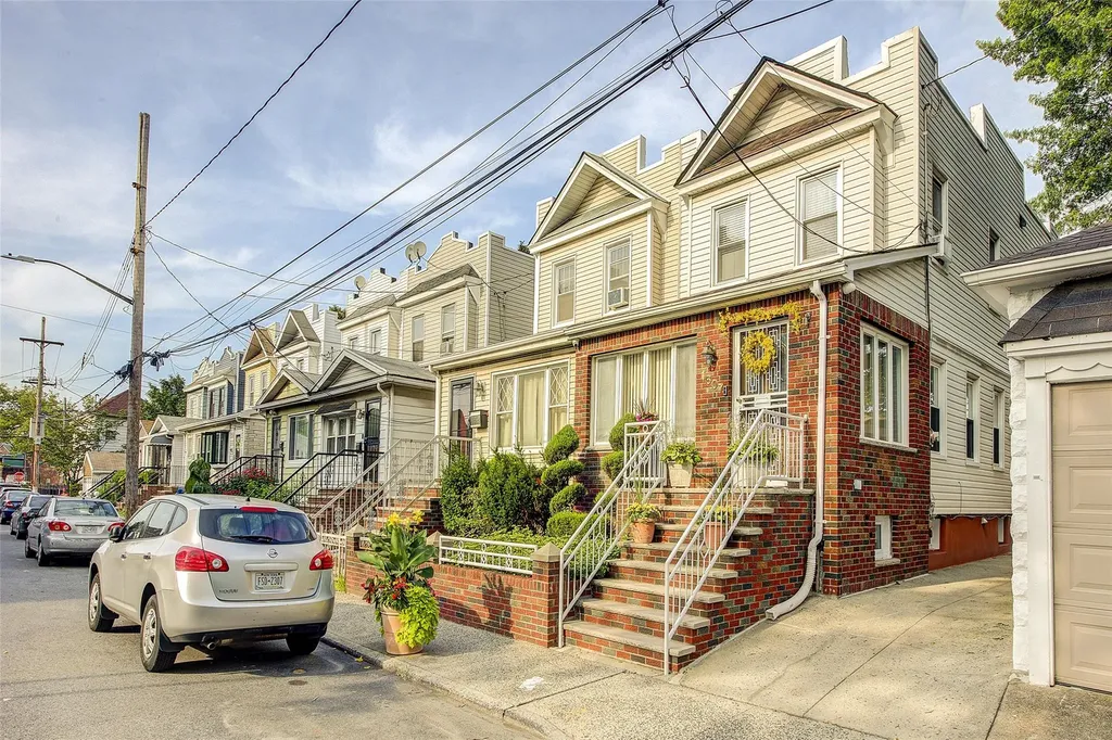 1607 E 43rd Street Brooklyn NY 11234